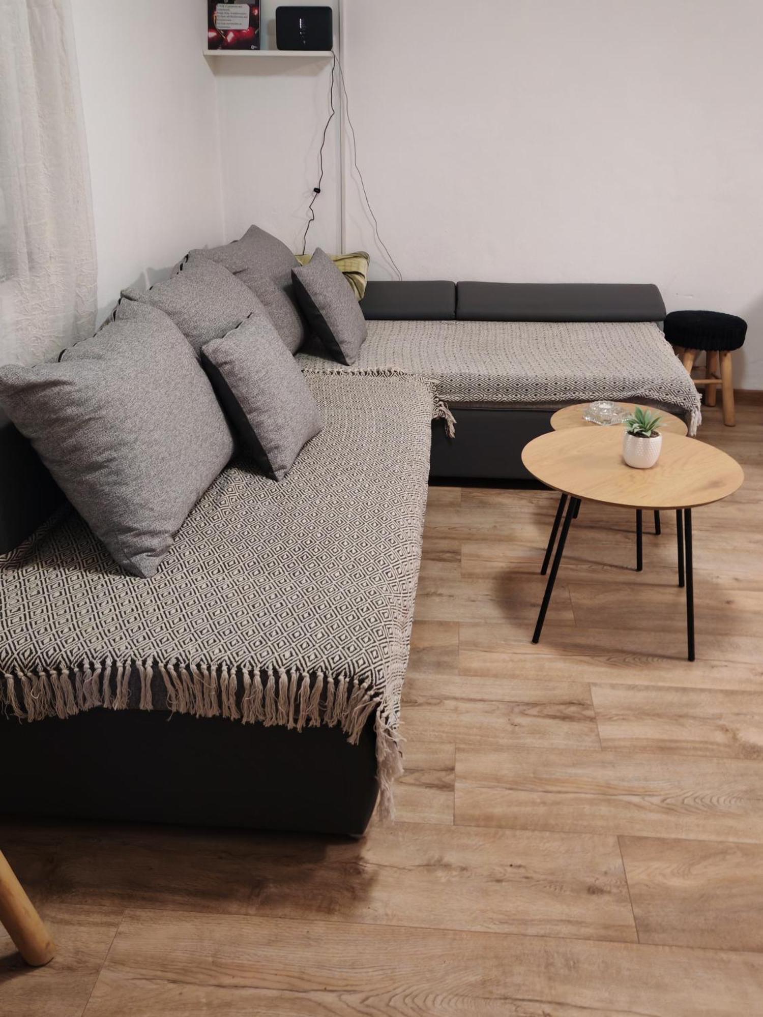 Appartement Lucija à Lovinac  Extérieur photo